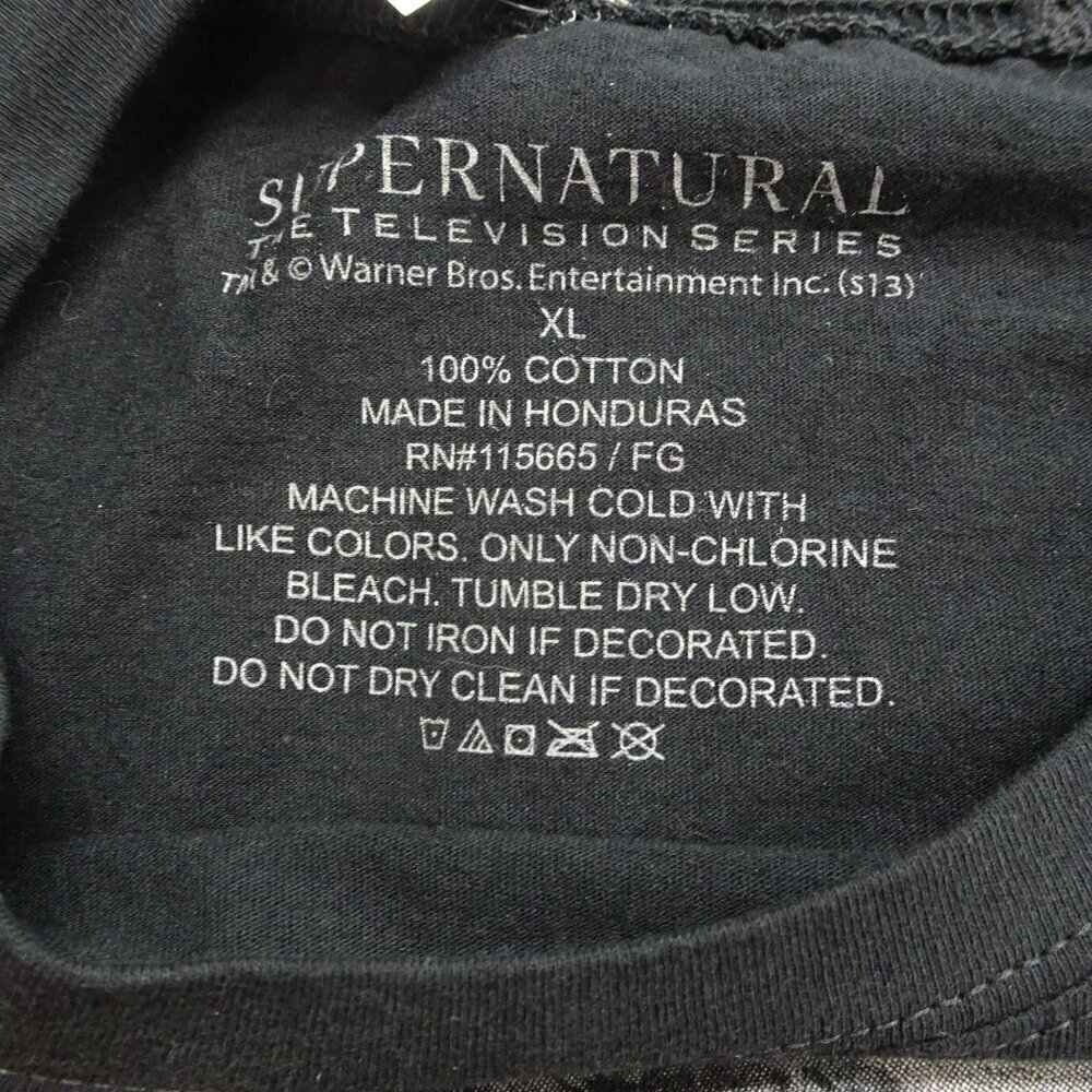 NWT Supernatural Black T-Shirt Dean Mugshot Size Youth X-Large NWT NEW - Picture 3 of 5